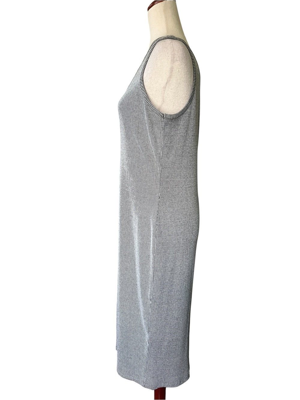 Mossimo ribbed pinstripe sleeveless mid dress - Picture 8 of 9